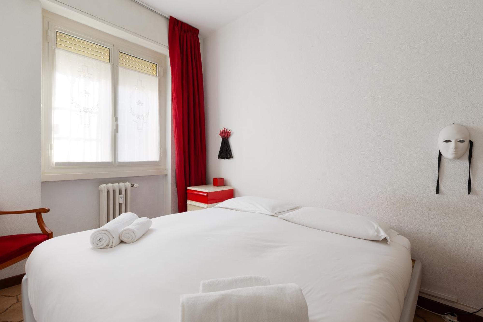 Milan-Linate Apartment With Balcony Екстериор снимка