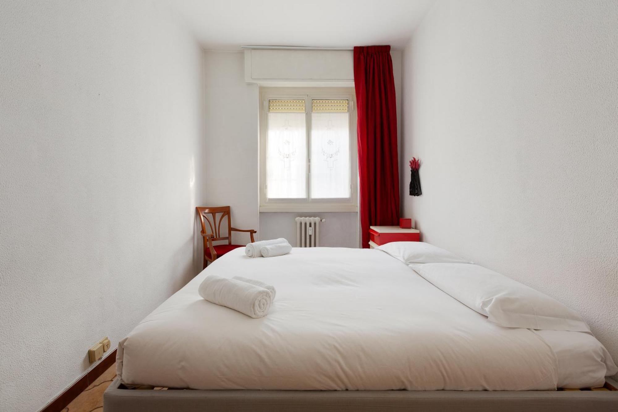 Milan-Linate Apartment With Balcony Екстериор снимка